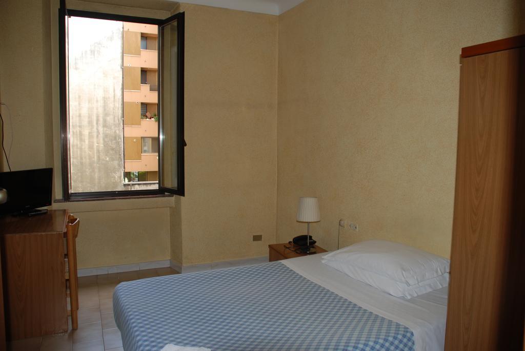 Hotel Verona Milan Chambre photo