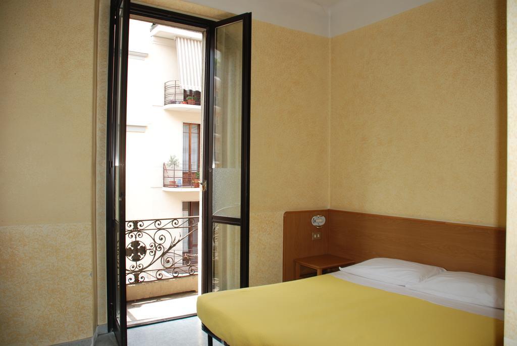 Hotel Verona Milan Chambre photo