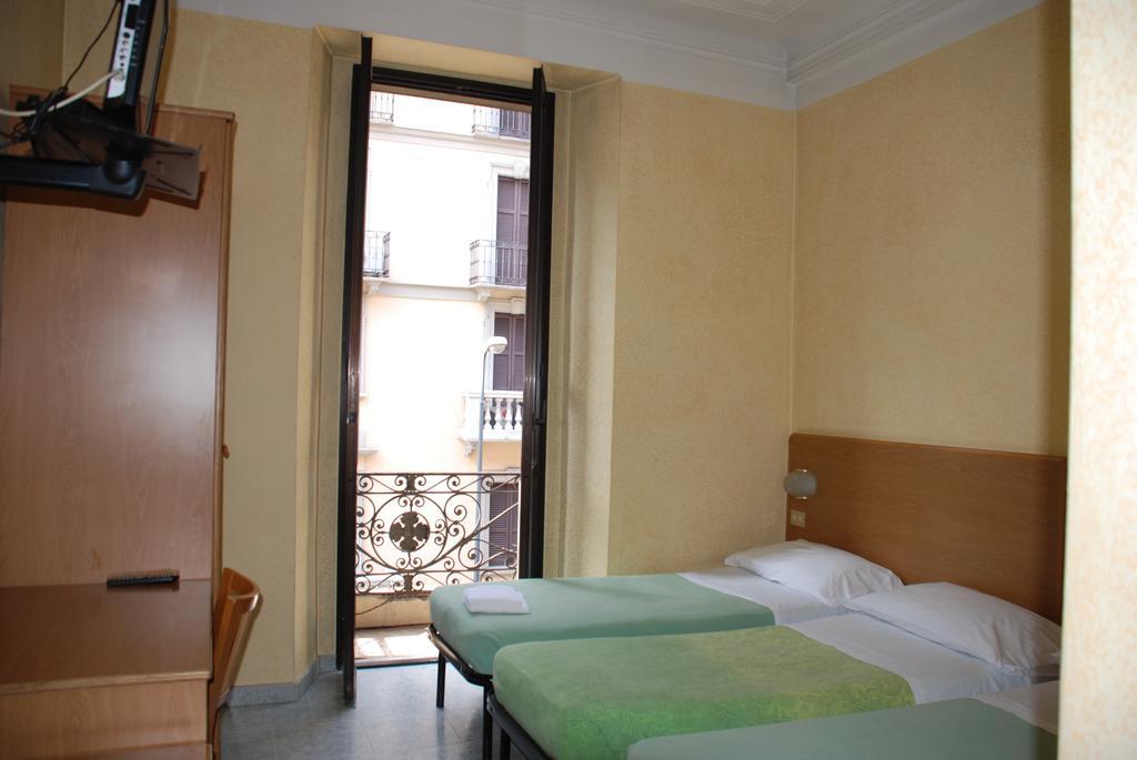 Hotel Verona Milan Extérieur photo